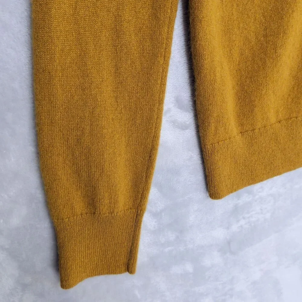 NORDSTROM Golden Yellow Cashmere Sweater Size XS Crew Neck Quiet Luxury Preppy